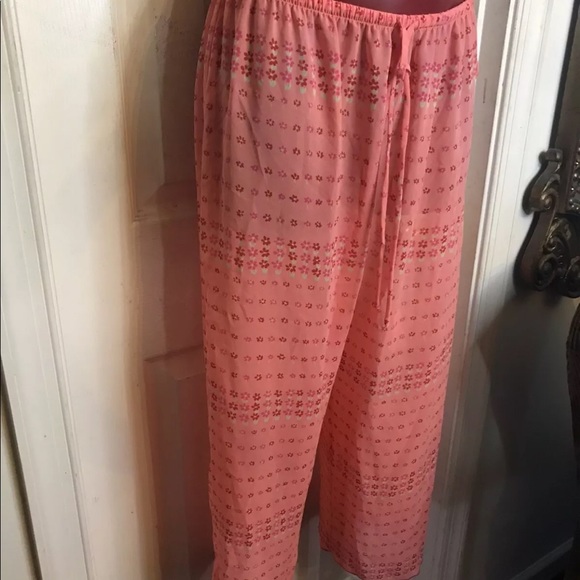 JOSIE NATORI Intimates 2 pc. Pajamas Cami Cropped Pants Sheer Floral- SMALL S - Picture 5 of 12